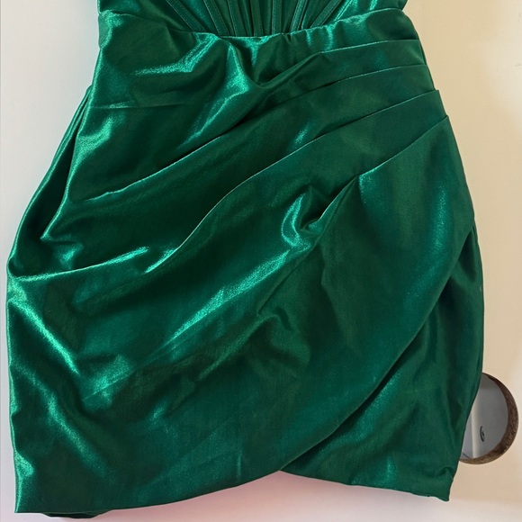 Alyce Paris Elegant Green Strapless Dress - Picture 7 of 7